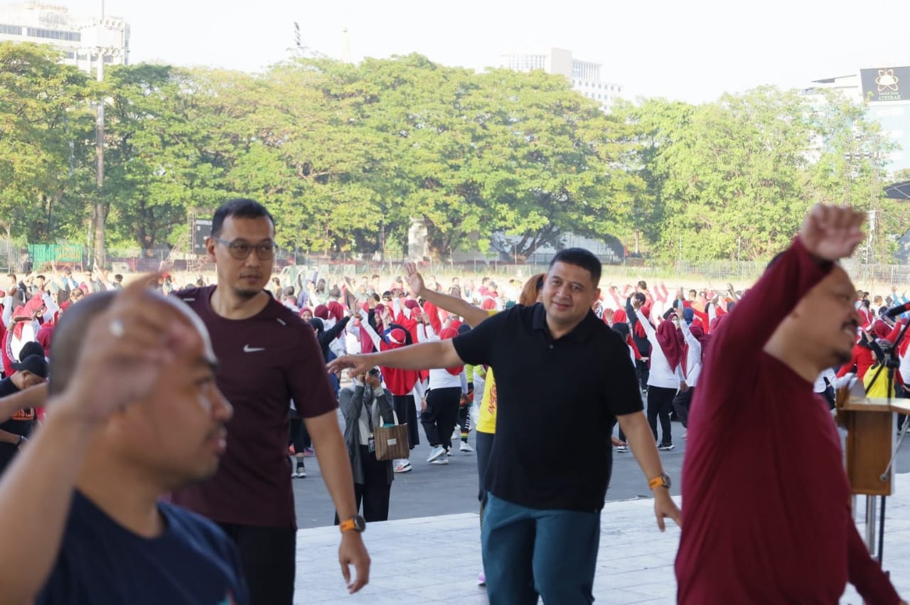 "Ratusan ASN Pemkot Makassar Ramaikan Senam Sehat Massal Porseni 2025, Sebagai Rangkaian HUT Kemerdekaan RI ke 80"